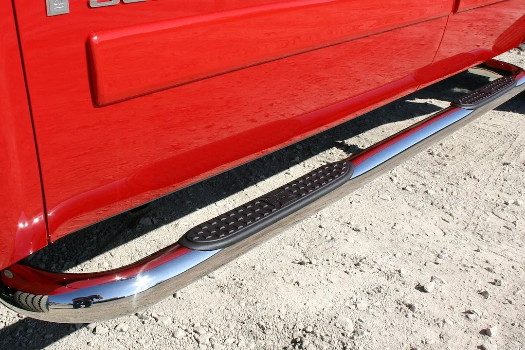 51-530 – IRONCROSS Nerf Bar, With Step Pads 3 Inch Round Polished Stainless Steel With Plastic End Caps Rocker Panel ...
